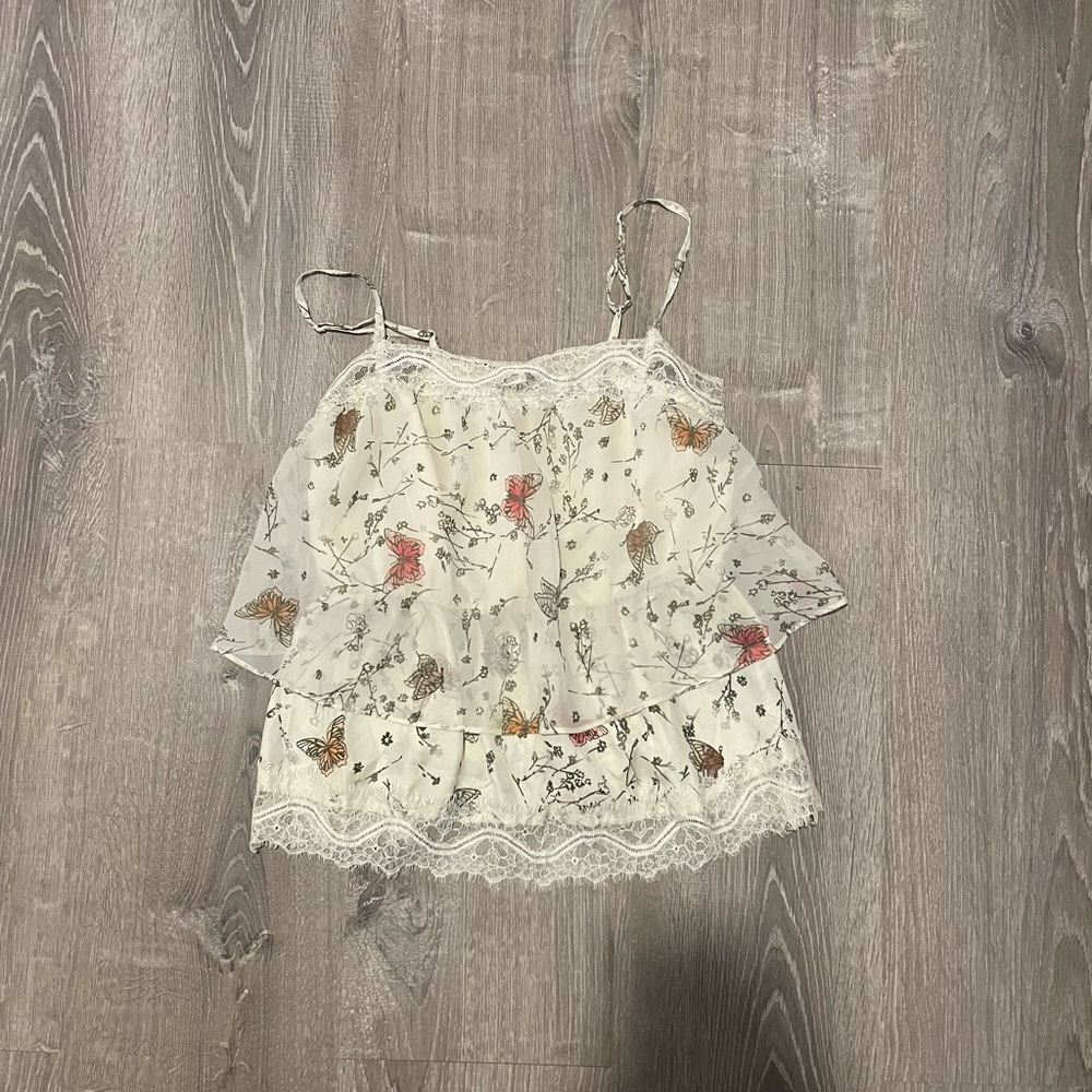 GUC Lauren Conrad 3 top bundle. Size S